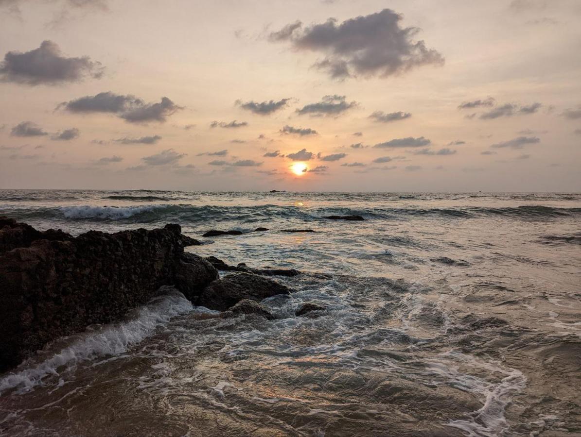 Sunset Cabana Galle Bagian luar foto